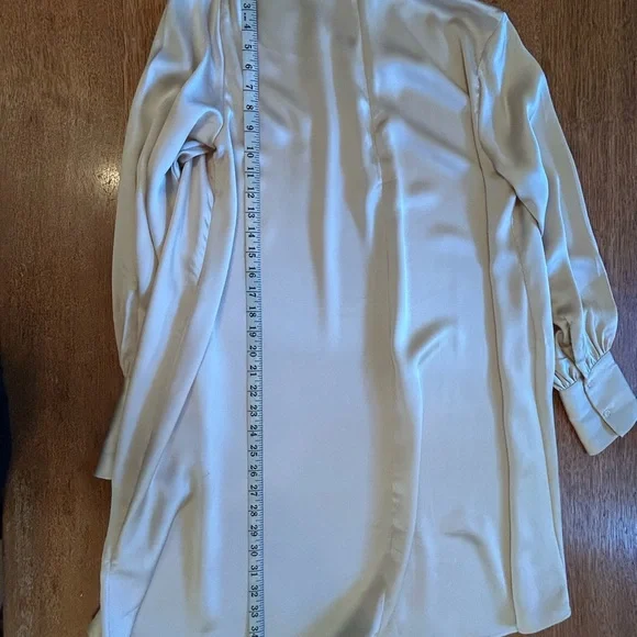 H&M Cream Satin Dress - Picture 9 of 9